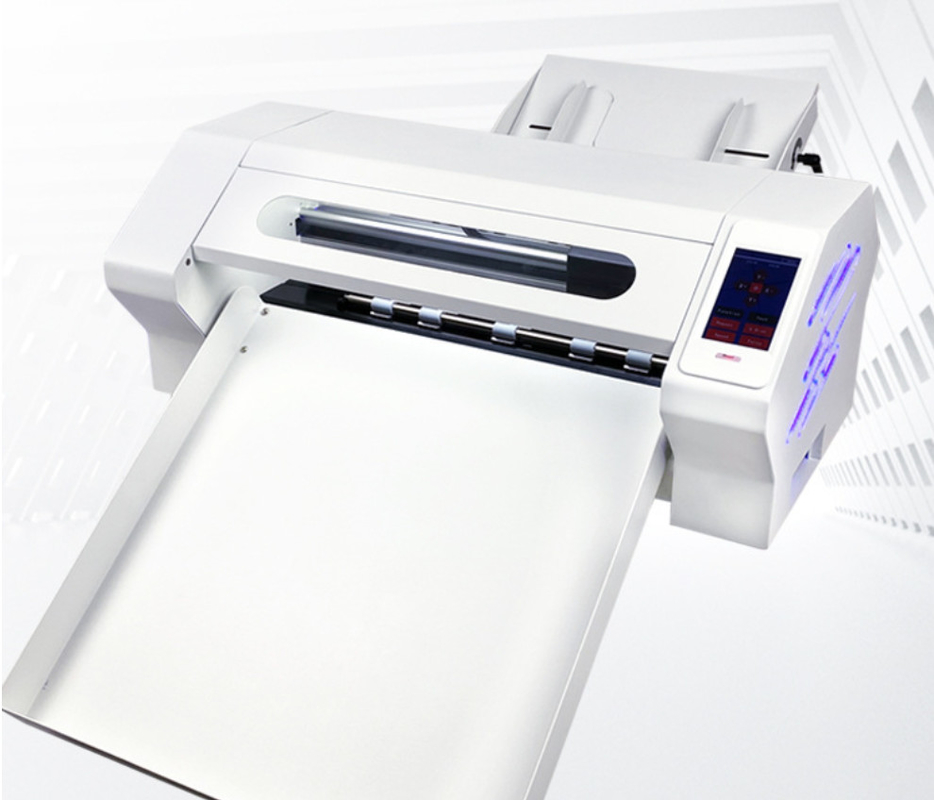Automatische Druckmaschine für das Schneiden von Aufklebern mit hoher Geschwindigkeit und die Herstellung von Logos